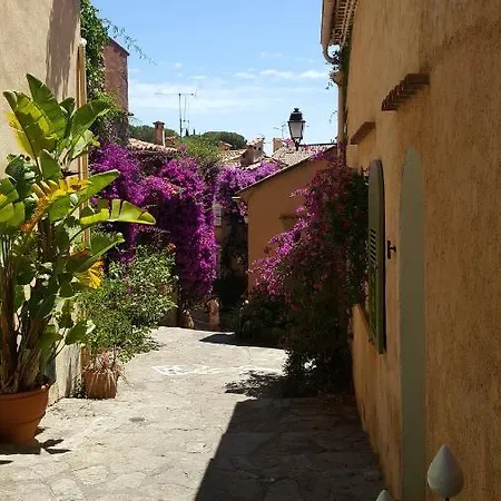 Les Iles D' Or